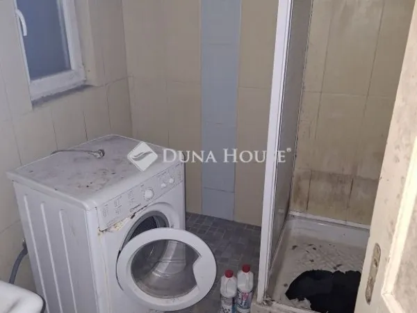 Eladó lakás Pécs, Egyetemváros 79 nm