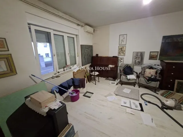 Eladó lakás Pécs, Egyetemváros 79 nm