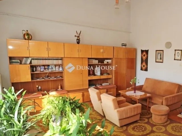 Eladó ház Pécs, Mecsekoldal 200 nm