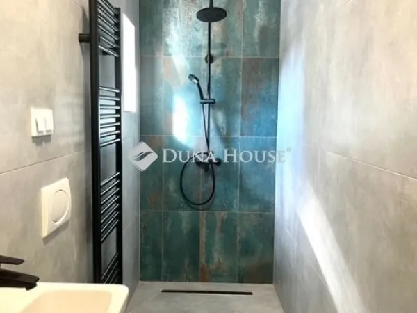 Eladó lakás Pécs 66 nm