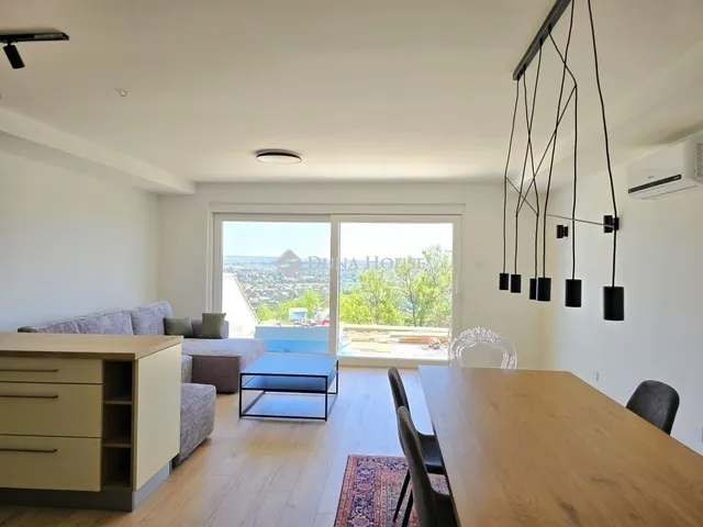 Eladó ház Pécs, Mecsekoldal 92 nm