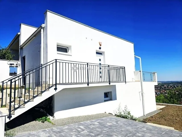 Eladó ház Pécs, Mecsekoldal 92 nm