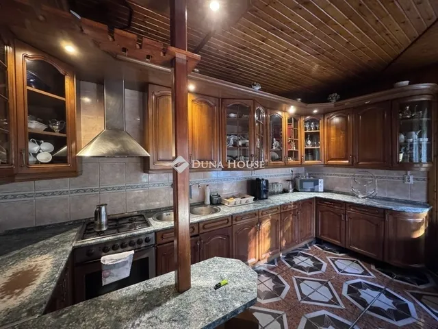 Eladó ház Pécs, Nagyárpád 160 nm