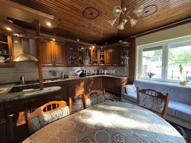 Eladó ház Pécs, Nagyárpád 160 nm