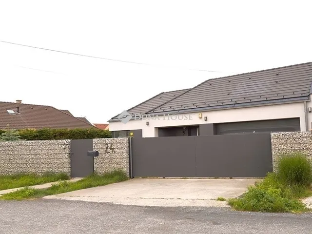 Eladó ház Nagykozár 156 nm