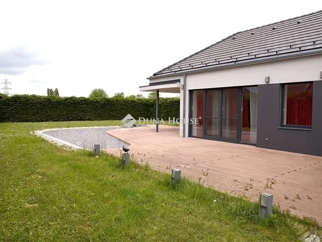 Eladó ház Nagykozár 156 nm