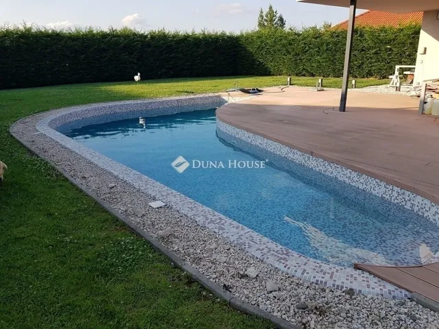 Eladó ház Nagykozár 156 nm