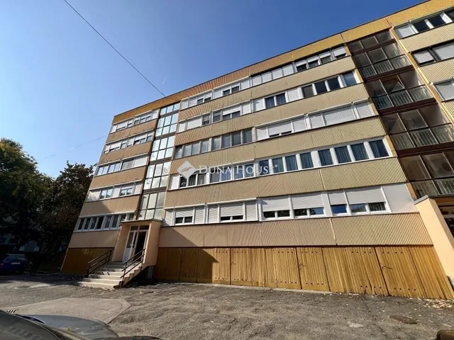 Eladó lakás Pécs, Kertváros 58 nm