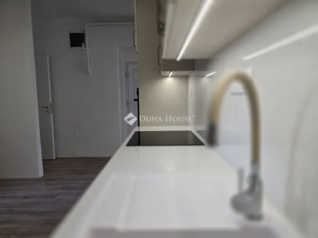 Eladó lakás Pécs, Belváros 69 nm