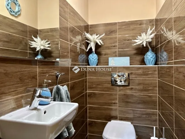 Eladó lakás Pécs, Kertváros 110 nm