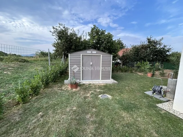 Eladó lakás Pécs, Kertváros 92 nm