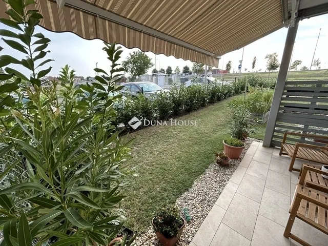 Eladó lakás Pécs, Kertváros 92 nm