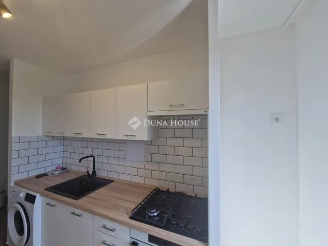 Eladó lakás Pécs, Uránváros 52 nm