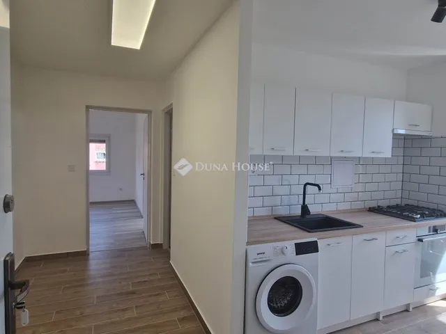 Eladó lakás Pécs, Uránváros 52 nm