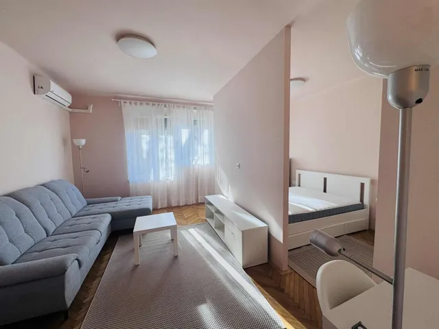 Eladó lakás Pécs, Uránváros 39 nm