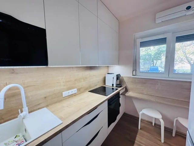 Eladó lakás Pécs, Uránváros 39 nm