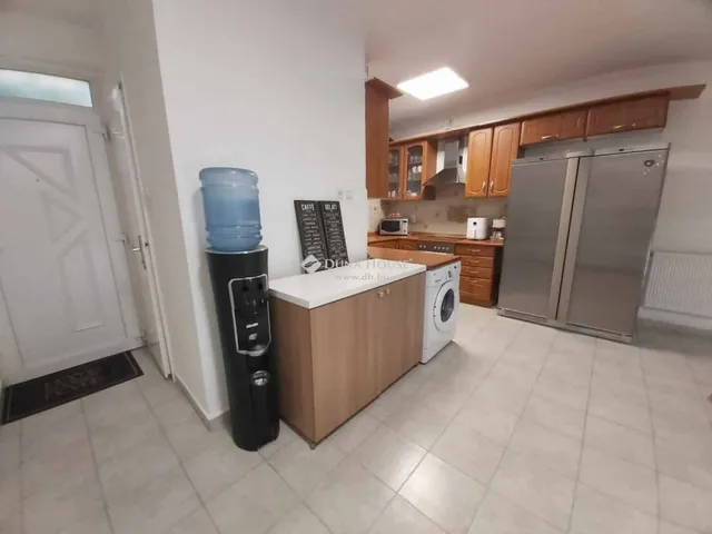 Eladó ház Pécs, Szkókó 120 nm