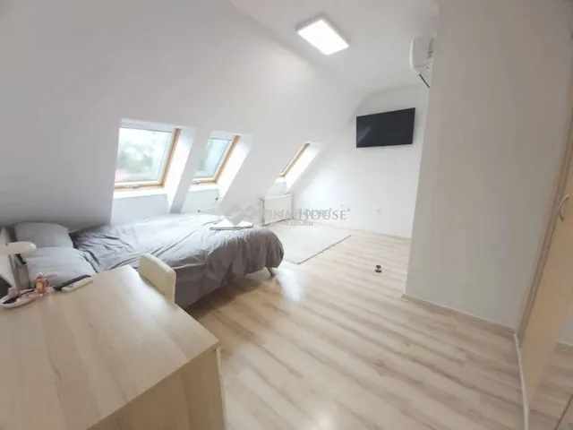 Eladó ház Pécs, Mecsekoldal 180 nm