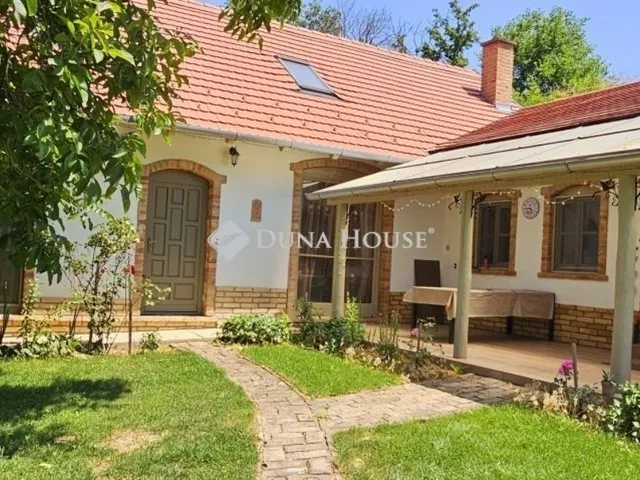 Eladó mezőgazdasági ingatlan Egerág 178 nm