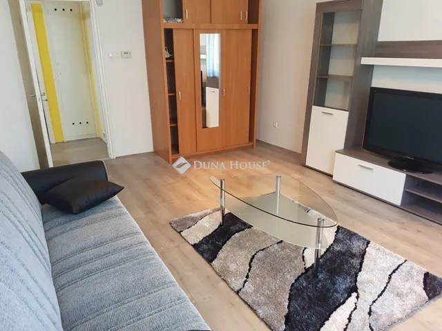 Kiadó lakás Pécs, Belváros 54 nm