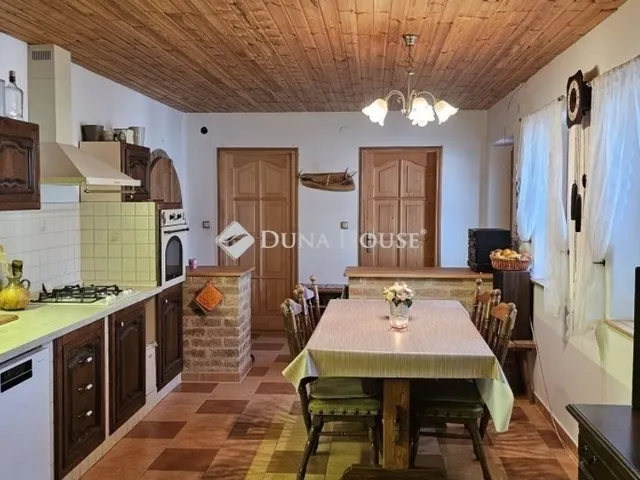 Eladó mezőgazdasági ingatlan Egerág 178 nm