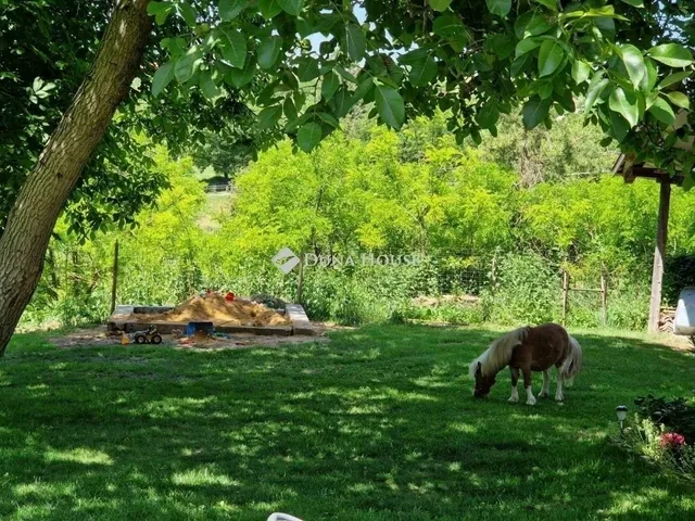 Eladó mezőgazdasági ingatlan Egerág 178 nm