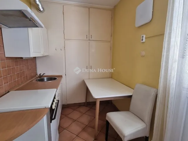 Eladó lakás Pécs, Kertváros 53 nm