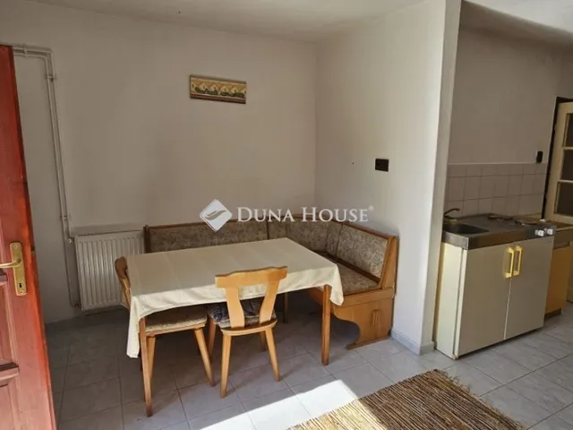 Eladó ház Nagyharsány 209 nm