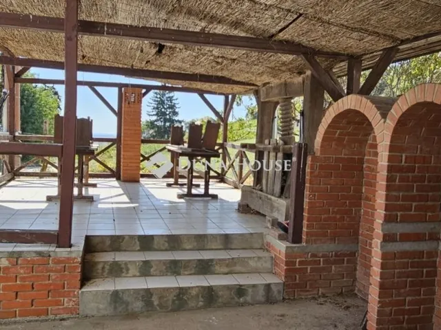 Eladó ház Nagyharsány 209 nm