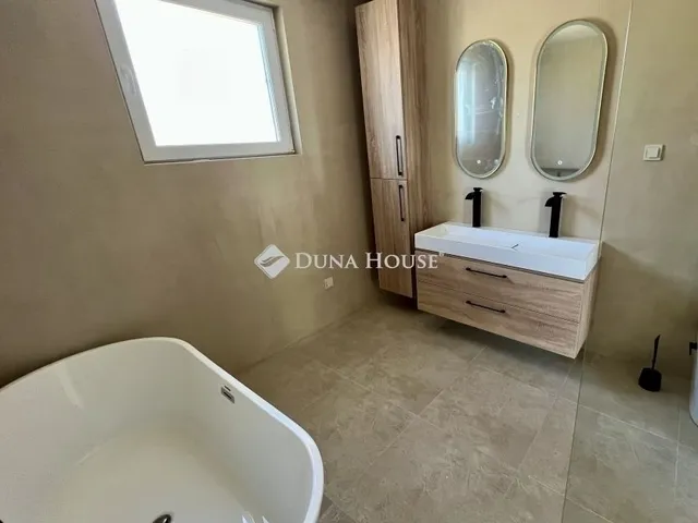 Eladó ház Pécs 146 nm