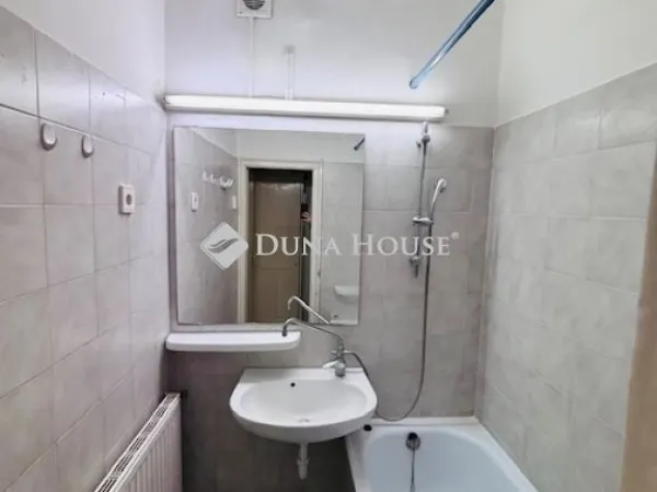 Eladó lakás Pécs, Mecsekoldal 58 nm