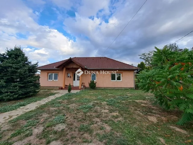 Eladó ház Siklós 145 nm