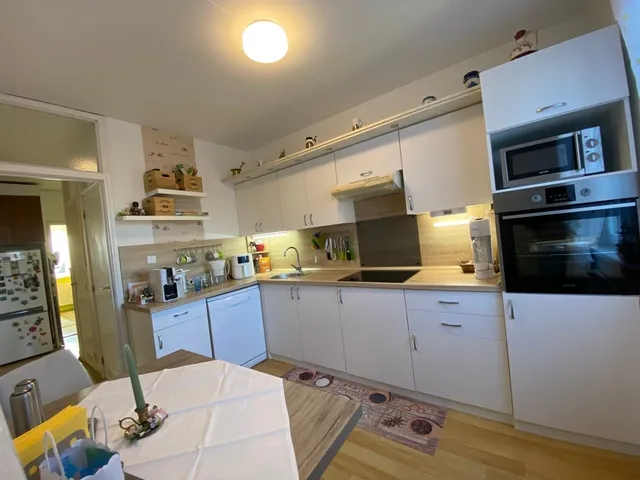 Eladó lakás Pécs, Kertváros 77 nm