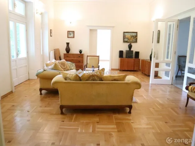 Eladó ház Pécsvárad 618 nm