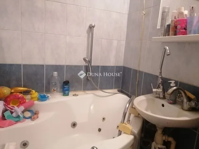 Eladó lakás Pécs, Kertváros 59 nm