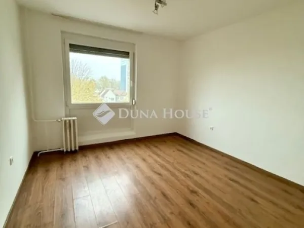 Eladó lakás Pécs, Kertváros 57 nm