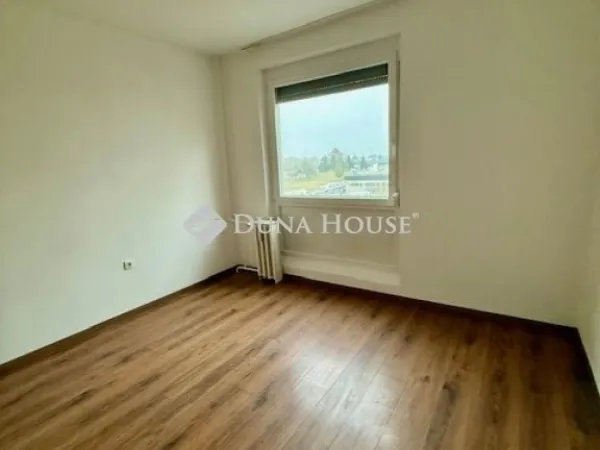 Eladó lakás Pécs, Kertváros 57 nm