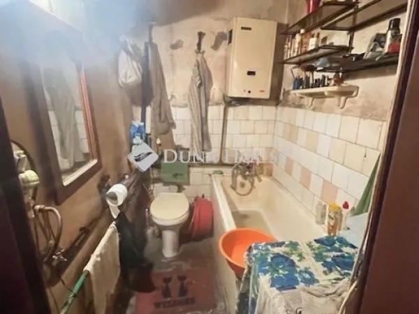 Eladó ház Pécs, Ispitaalja 39 nm