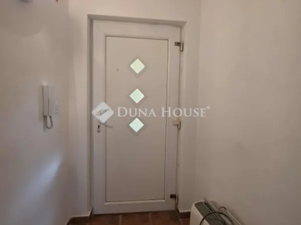 Eladó lakás Pécs, Ledina 76 nm