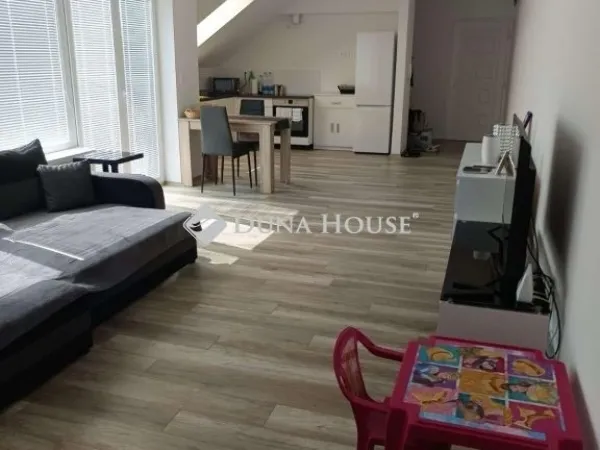 Eladó lakás Kozármisleny 84 nm