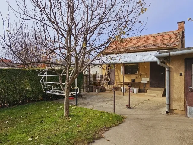 Eladó ház Bogád 179 nm