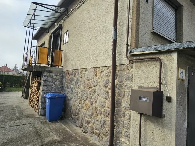 Eladó ház Bogád 179 nm