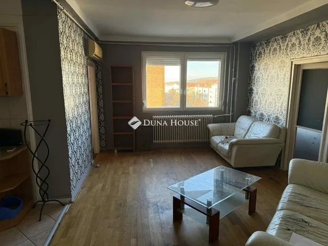 Eladó lakás Pécs, Uránváros 60 nm