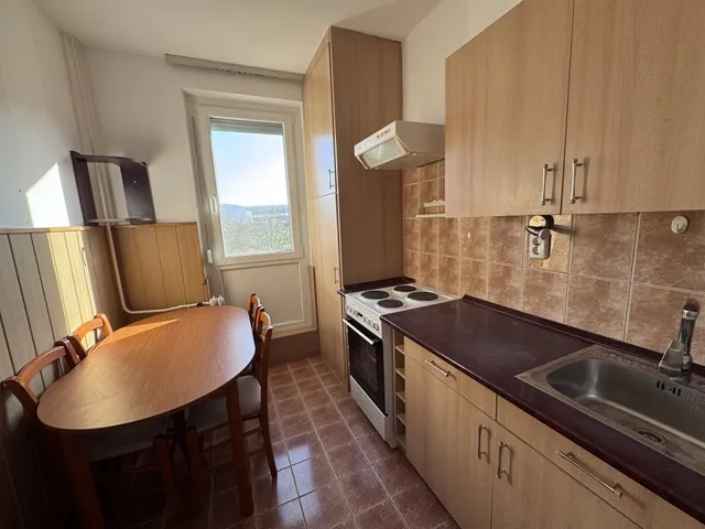 Eladó lakás Komló 39 nm