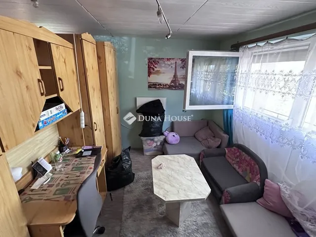 Eladó ház Kökény 45 nm