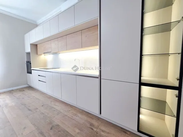 Eladó lakás Pécs, Belváros 87 nm