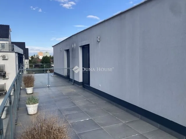 Eladó lakás Pécs, Egyetemváros 57 nm