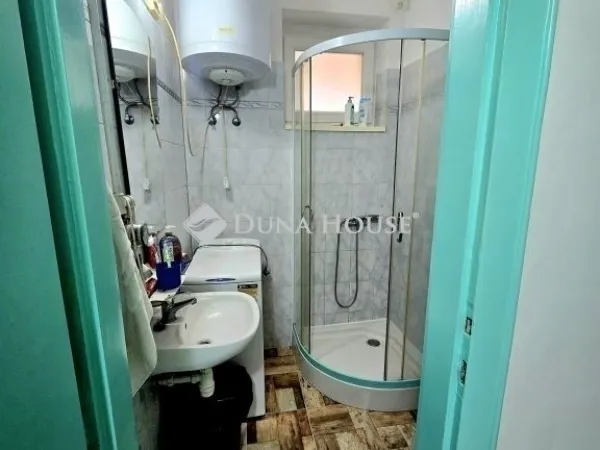 Eladó lakás Pécs, Belváros 21 nm