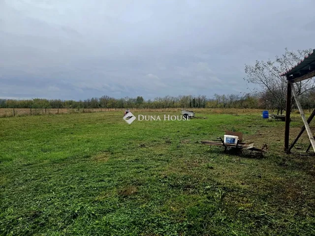 Eladó telek Görcsöny 4595 nm