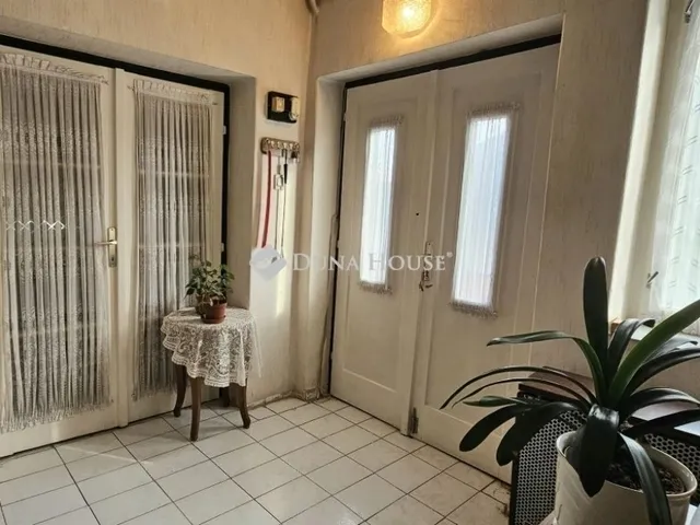 Eladó ház Bogád 179 nm